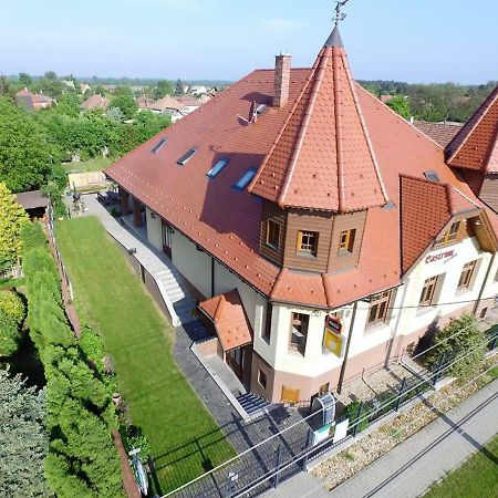 Castrum Vendeghaz Szigetszentmárton Exterior photo
